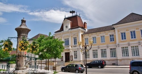 facade_mairie_bellignat